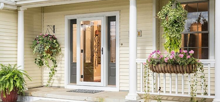 screen door installation in Alpine